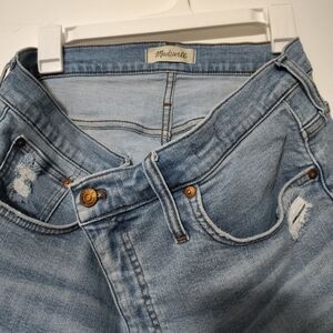 Madewell Women's Light Blue Jean Shorts Size 32